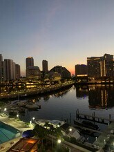 825 Brickell Bay Dr in Miami, FL - Building Photo - Building Photo