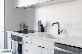 556 E 2100 S in Salt Lake City, UT - Building Photo - Building Photo