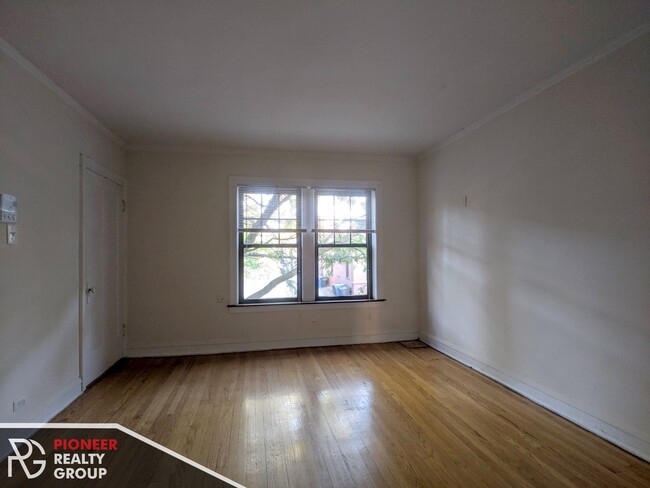 2948 N Seminary Ave, Unit #2948-1