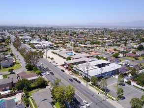 7745 Florence Ave in Downey, CA - Building Photo - Building Photo