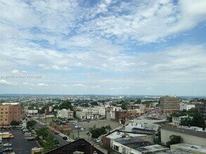 500 Central Ave in Union City, NJ - Building Photo - Building Photo