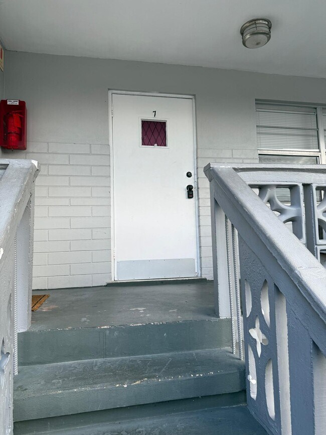 126 Cleveland St in Lake Worth Beach, FL - Building Photo - Building Photo