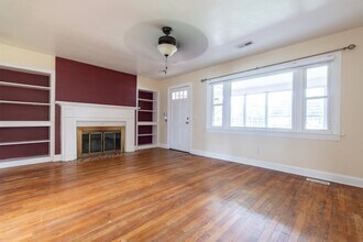 811 Wilbur Ave in Chesapeake, VA - Building Photo - Building Photo