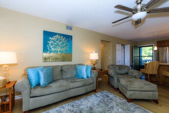 237 SWS Dr in Village Of Four Seasons, MO - Building Photo - Building Photo