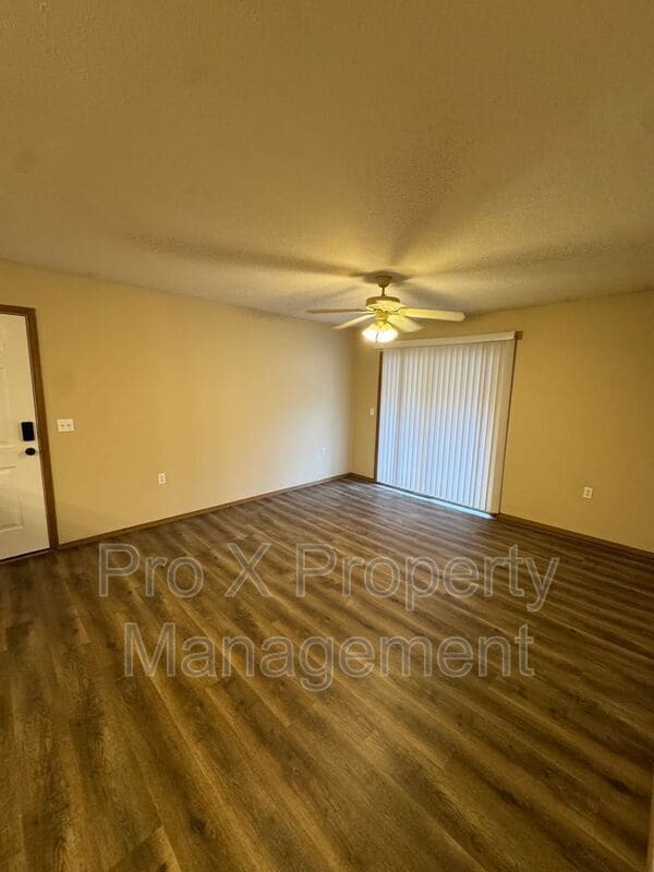 2123 Southfork Dr in Ozark, MO - Building Photo - Building Photo