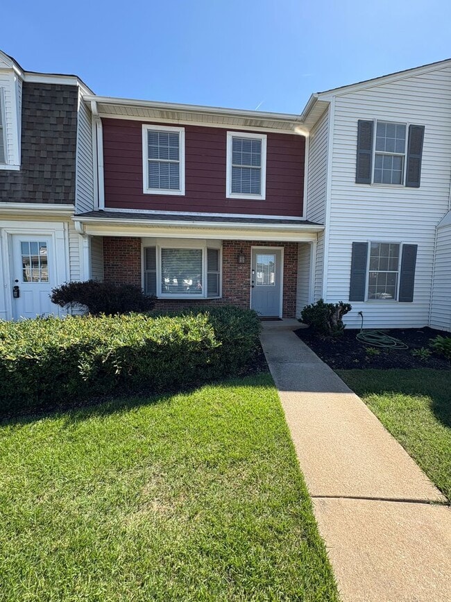 property at 121 Shady Tree Dr