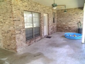 243 Martin Luther King Jr St in Independence, LA - Foto de edificio - Building Photo