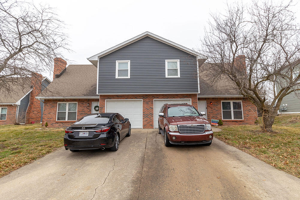 1915 Mirtle Grove Ct in Columbia, MO - Building Photo