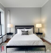 321 E 10th St in New York, NY - Building Photo - Building Photo