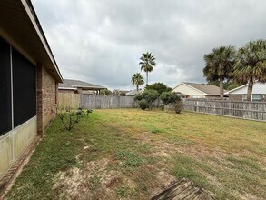 9722 Misty Meadow Ln in Navarre, FL - Building Photo - Building Photo