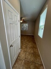 10626 Shiny Skies Dr in Las Vegas, NV - Building Photo - Building Photo