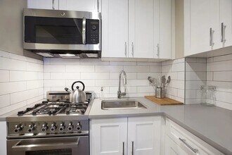 99 Suffolk St in New York, NY - Building Photo - Building Photo