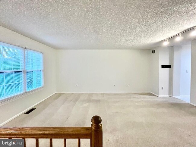 property at 33 Ketley Pl