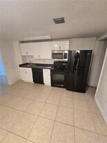 825 Brickell Bay Dr, Unit 849 in Miami, FL - Building Photo