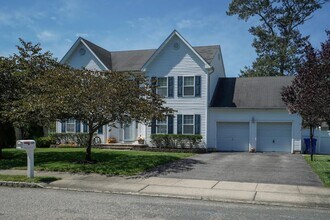 1104 Citta St in Toms River, NJ - Building Photo - Building Photo