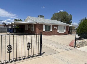6447 Navajo Ave in El Paso, TX - Building Photo - Building Photo