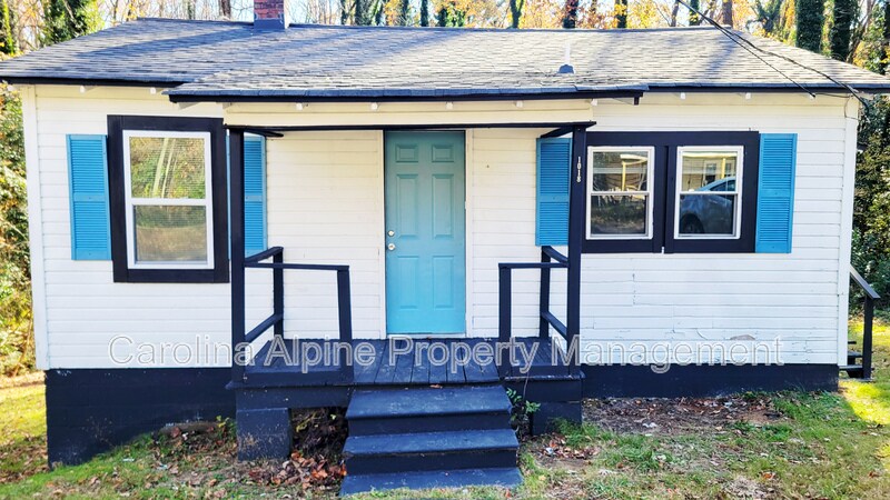 621 Live Oak St in Shelby, NC - Building Photo