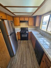 343 W 12th St in Los Angeles, CA - Building Photo - Building Photo