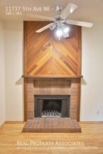 11737 5th Ave NE in Seattle, WA - Building Photo - Building Photo
