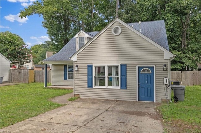 11 Thomas Nelson Dr in Hampton, VA - Building Photo - Building Photo