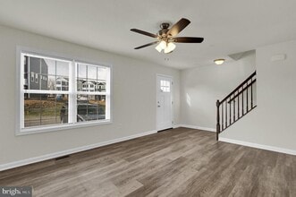 74 Brookside Ave in Hanover, PA - Building Photo - Building Photo