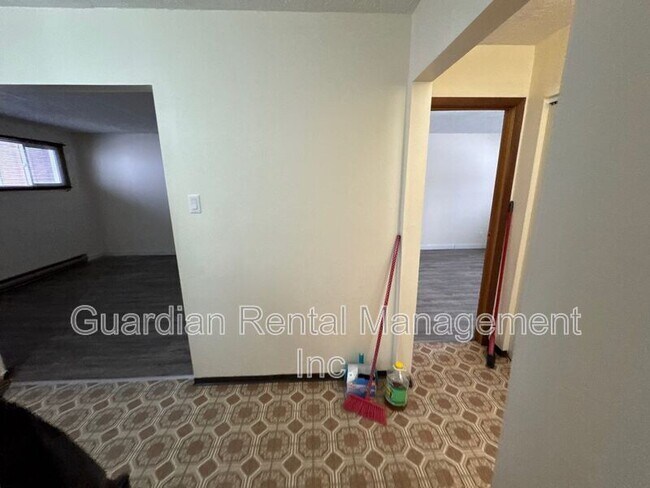 39 Kingsway Dr in Schreiber, ON - Building Photo - Building Photo