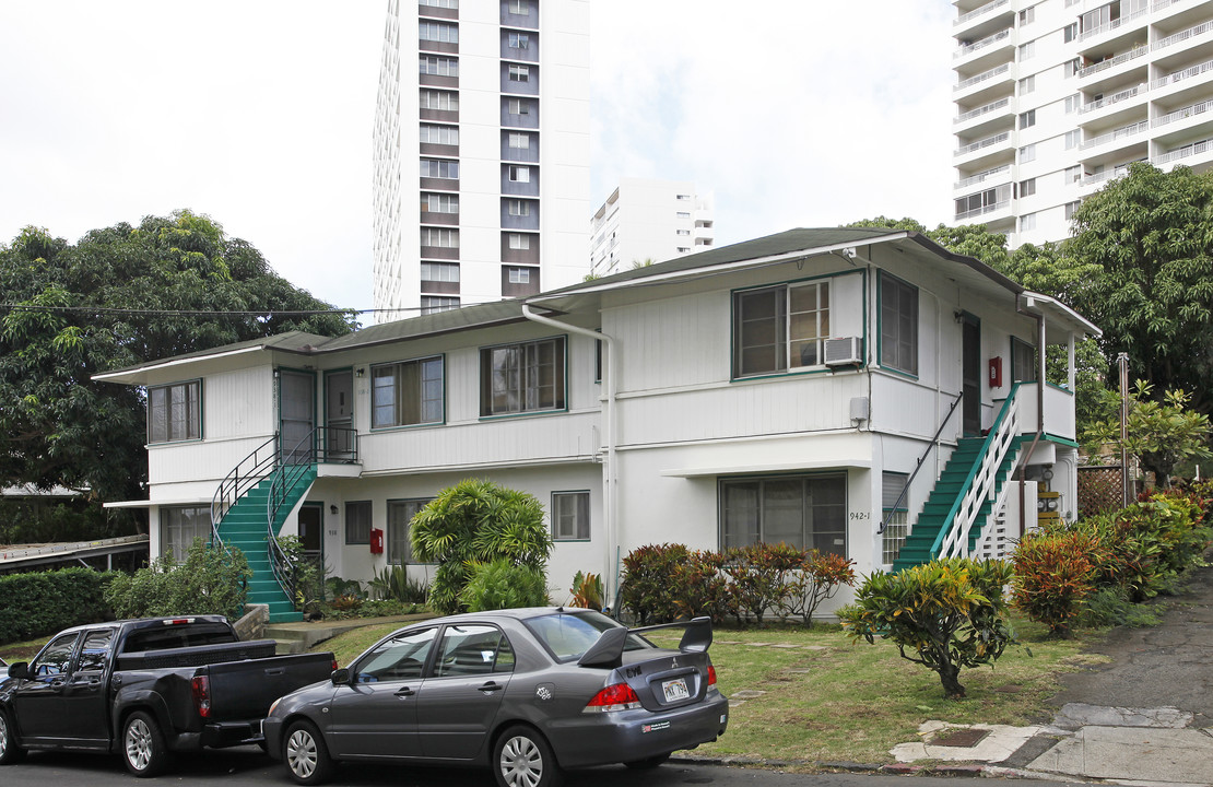 940-946 Spencer St in Honolulu, HI - Building Photo