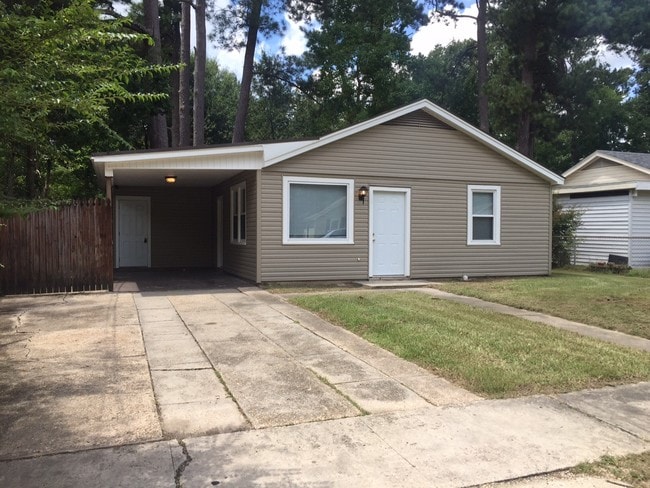 205 N Ruland St in Hammond, LA - Foto de edificio - Building Photo