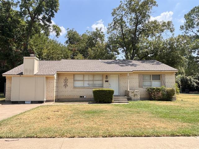 property at 1821 Donna St