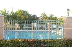 2931 SE 13th Rd in Homestead, FL - Building Photo - Building Photo