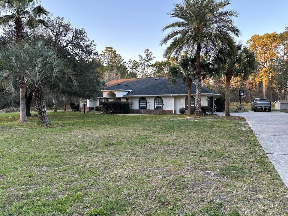 2905 W Beamwood Dr in Beverly Hills, FL - Building Photo