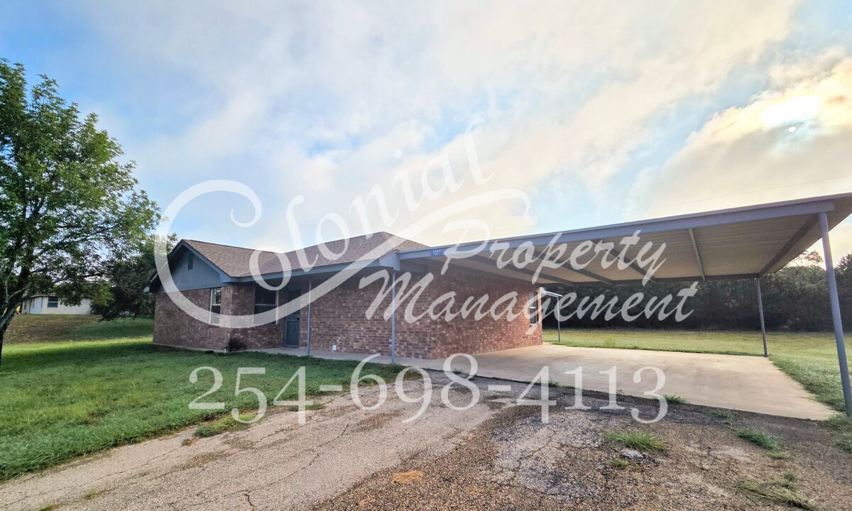 1007 Cherokee Trail in Kempner, TX - Building Photo