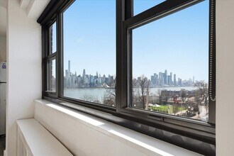 6515 JFK Blvd E, Unit 3P in West New York, NJ - Building Photo - Building Photo