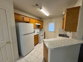 3205 Dannen Ct, Unit Unit B in Killeen, TX - Foto de edificio - Building Photo