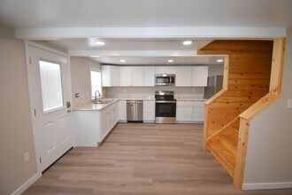 25-27 Grant St in Beech Creek, PA - Building Photo - Building Photo