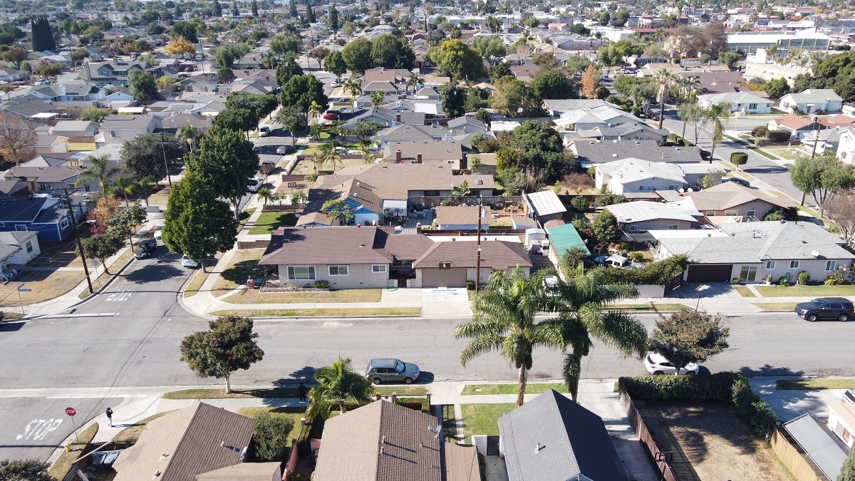 9255 Los Angeles St in Bellflower, CA - Building Photo