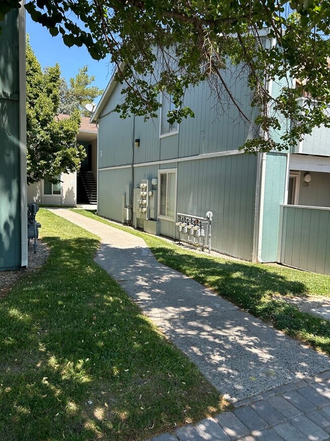 400 N Saliman Rd in Carson City, NV - Building Photo - Building Photo
