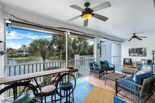 2110 Cay Lagoon Dr in Naples, FL - Building Photo