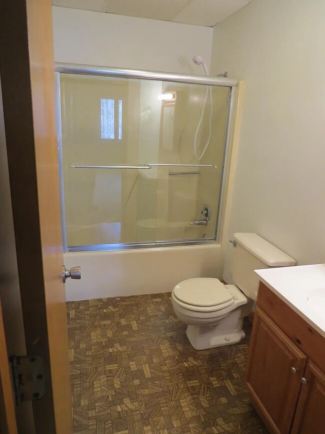 29 Teaberry Rd, Unit B in Cullowhee, NC - Foto de edificio - Building Photo