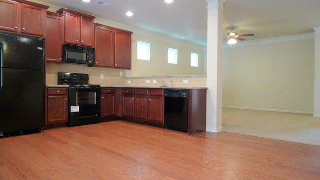 1840 Homeside Dr in Cumming, GA - Building Photo - Building Photo