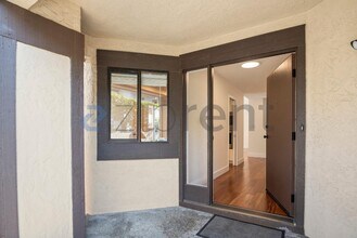 1654 Sugarloaf Dr in San Mateo, CA - Building Photo - Building Photo