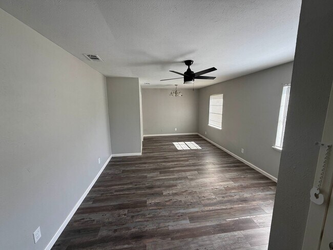 1509 W Spring Creek Pkwy in Plano, TX - Building Photo - Building Photo