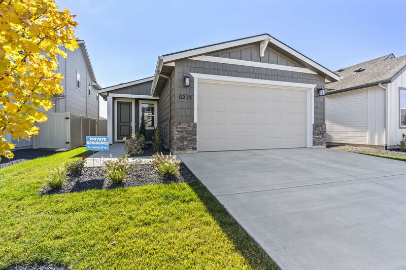 6235 W Fireline St in Meridian, ID - Building Photo