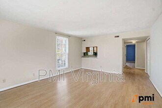 1210 Stockley Gardens in Norfolk, VA - Building Photo - Building Photo