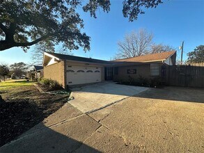716 Timberlake Cir in Richardson, TX - Building Photo - Building Photo