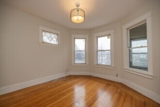 339 Allston St in Cambridge, MA - Building Photo - Building Photo