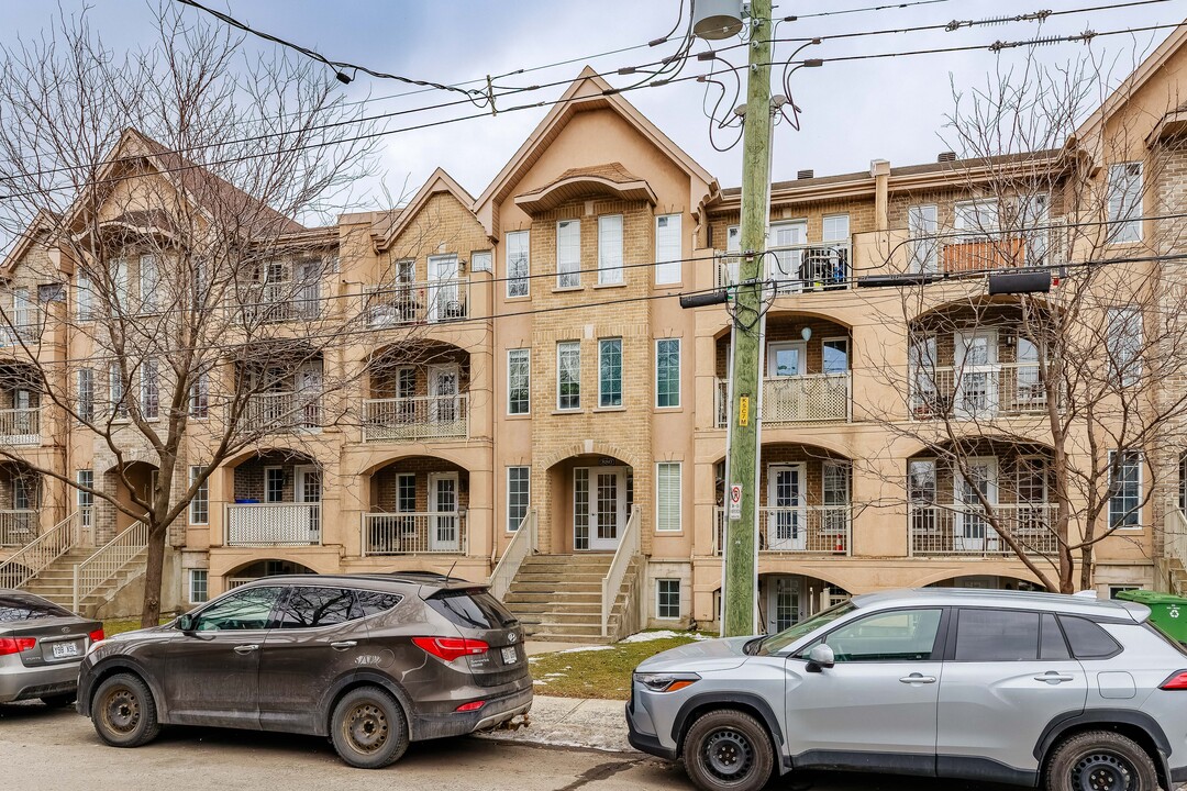 880 5E Av in Montréal, QC - Building Photo