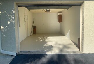 1750 NE 39th Ct, Unit 804 in Pompano Beach, FL - Foto de edificio - Building Photo