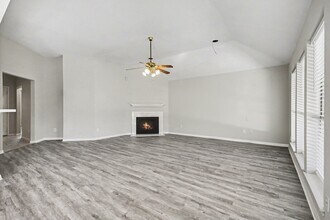 9478 Carmalee St in Houston, TX - Building Photo - Building Photo