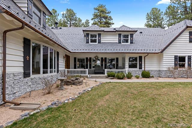 property at 689 Red Deer Rd